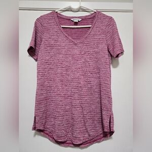 Athleta Breezy Scoop V-neck Tee